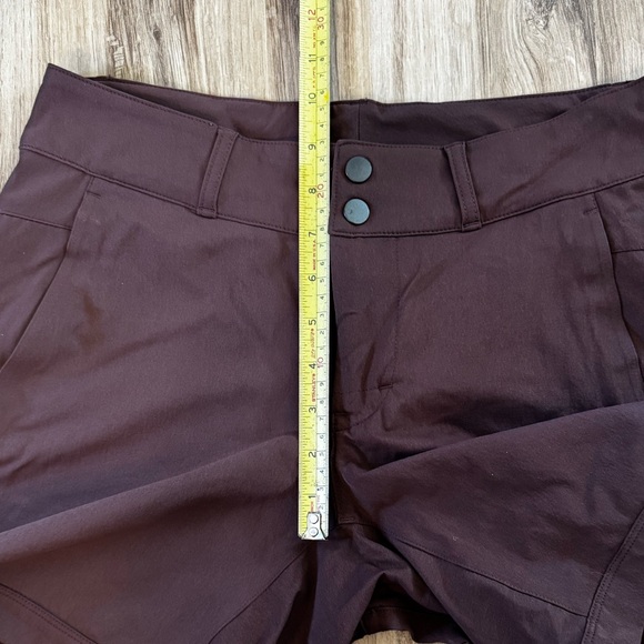 REI CO-OP Mountain Biking Shorts • size 4 - Picture 12 of 13